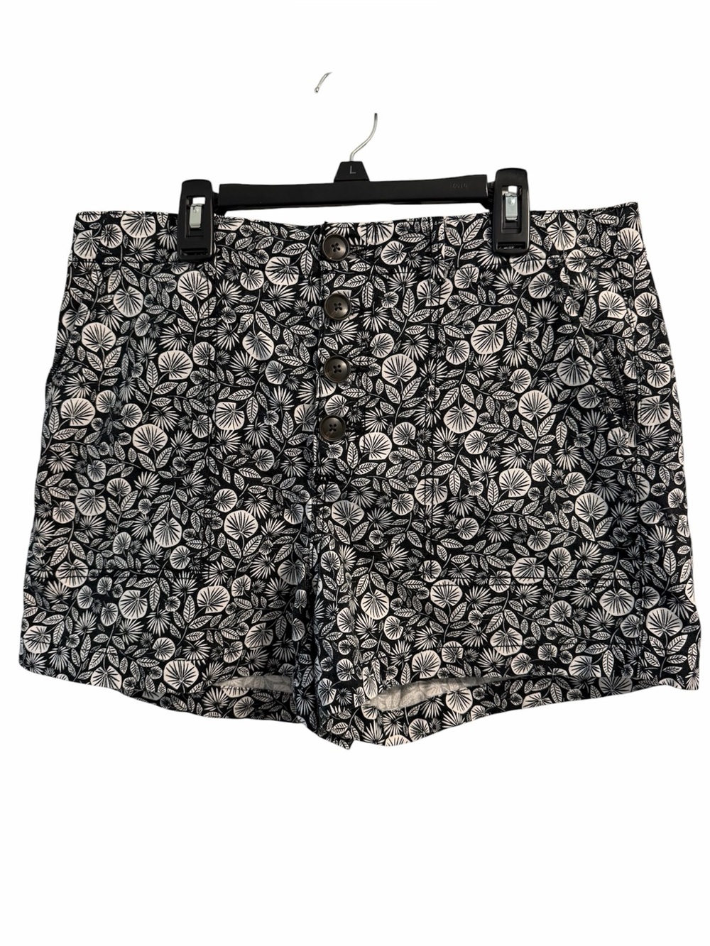 LOFT BLACK WHITE FLORAL SHORT
